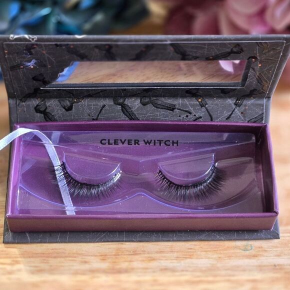 NIB! Hocus Pocus Falsies - Picture 7 of 10